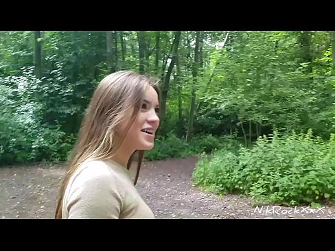 ❤️ Na ba da shawara ga Evelina cewa mu yi fuck a wurin jama'a! Tace eh. Sai na bata ta a jaki na cusa mata baki. Sai taji haushin kanta. ❤❌ Batsa ❌